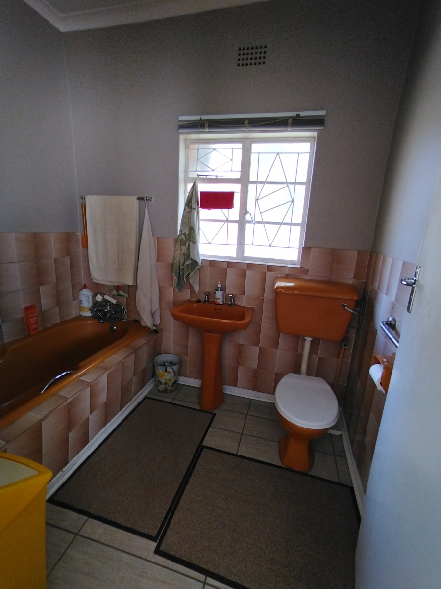 4 Bedroom Property for Sale in Jan Kempdorp Northern Cape